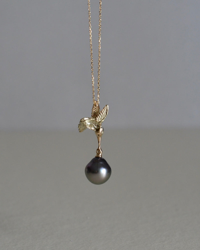 ハチドリと宝石 ネックレス タヒチ真珠2