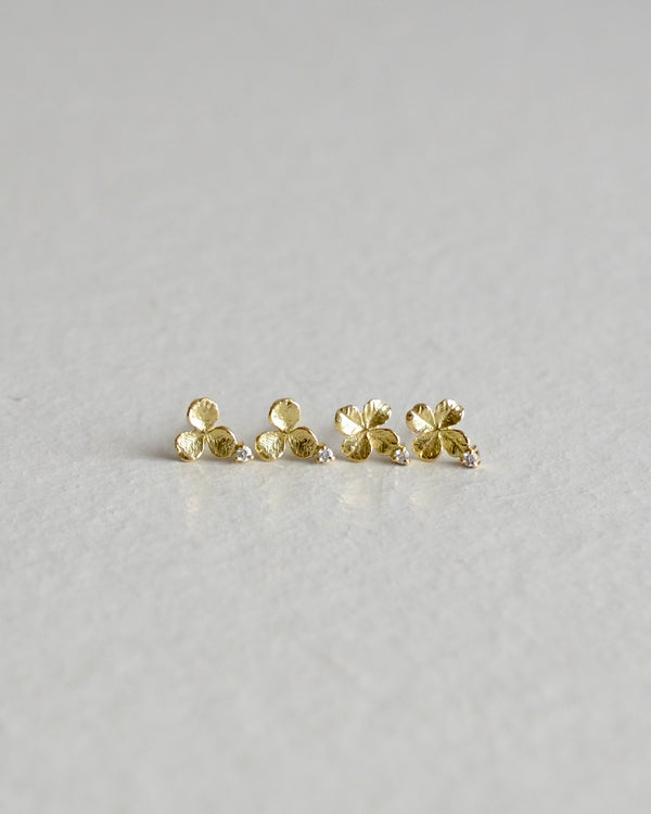 クローバー ピアス