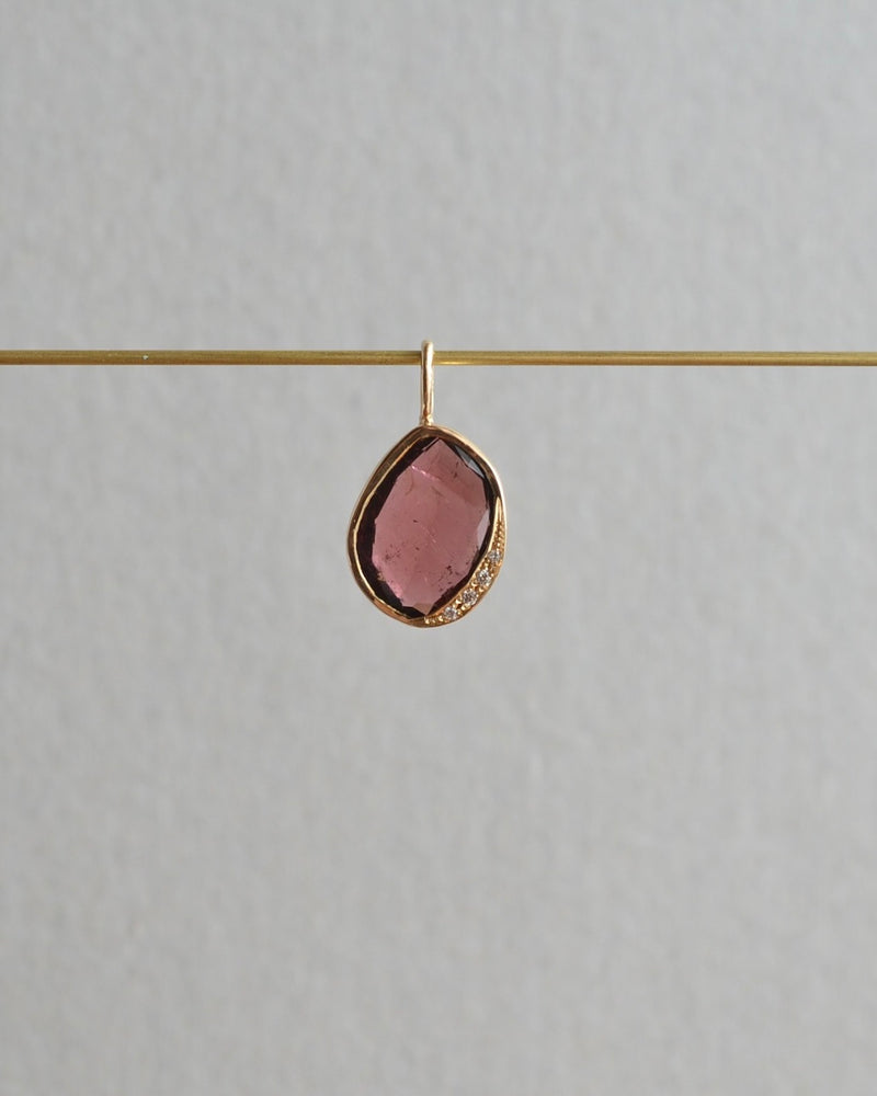 オアシス チャーム　トルマリン　ワインレッド