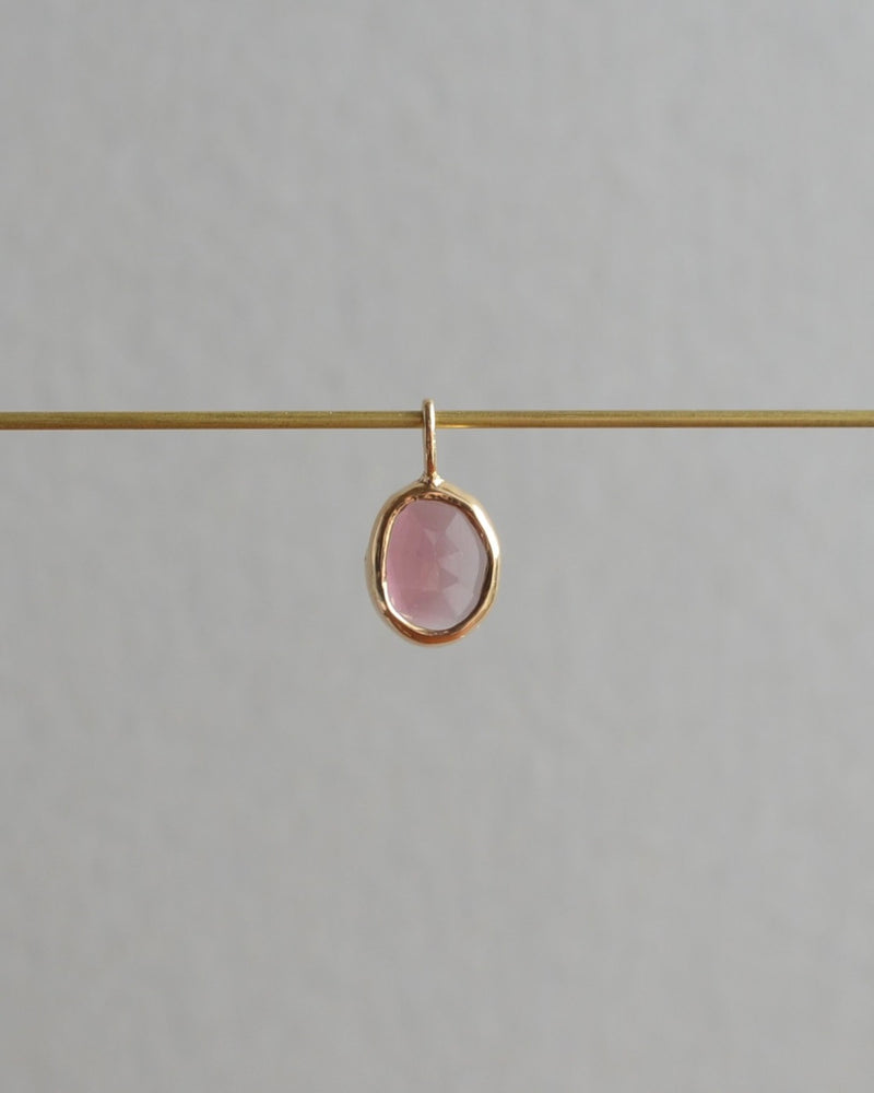 オアシス チャーム　トルマリン　スモーキーピンク