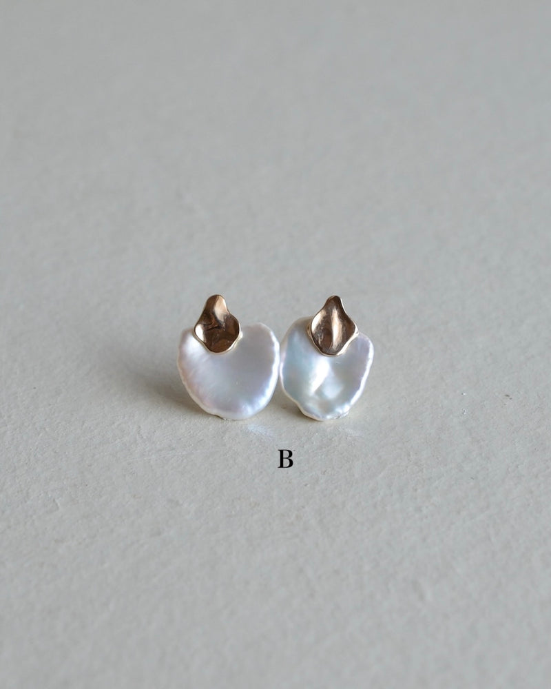 花びら ピアス