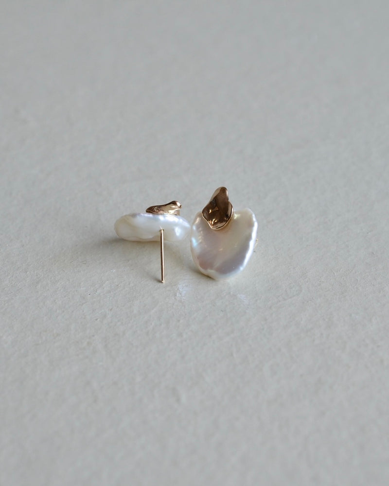 花びら ピアス