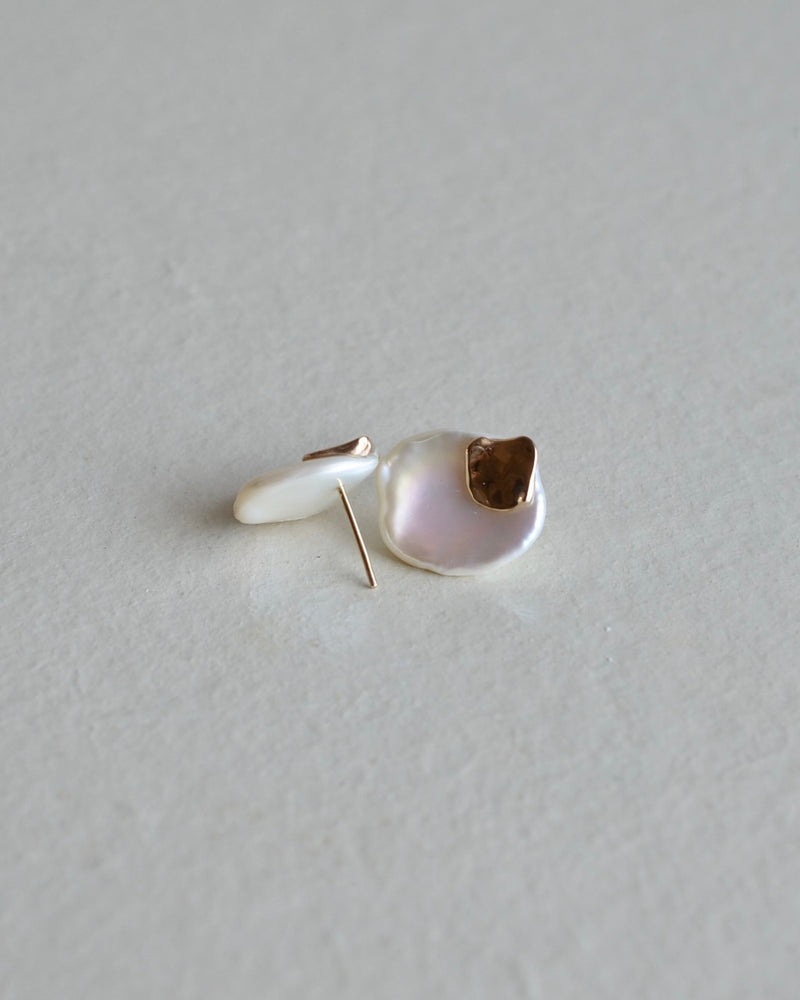 花びら ピアス