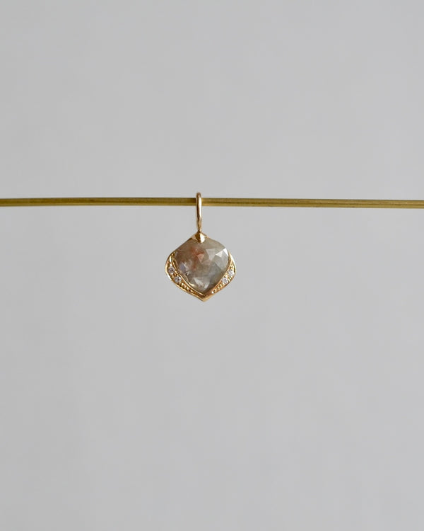 オアシス チャーム　ナチュラルダイヤモンド　オリエンタル