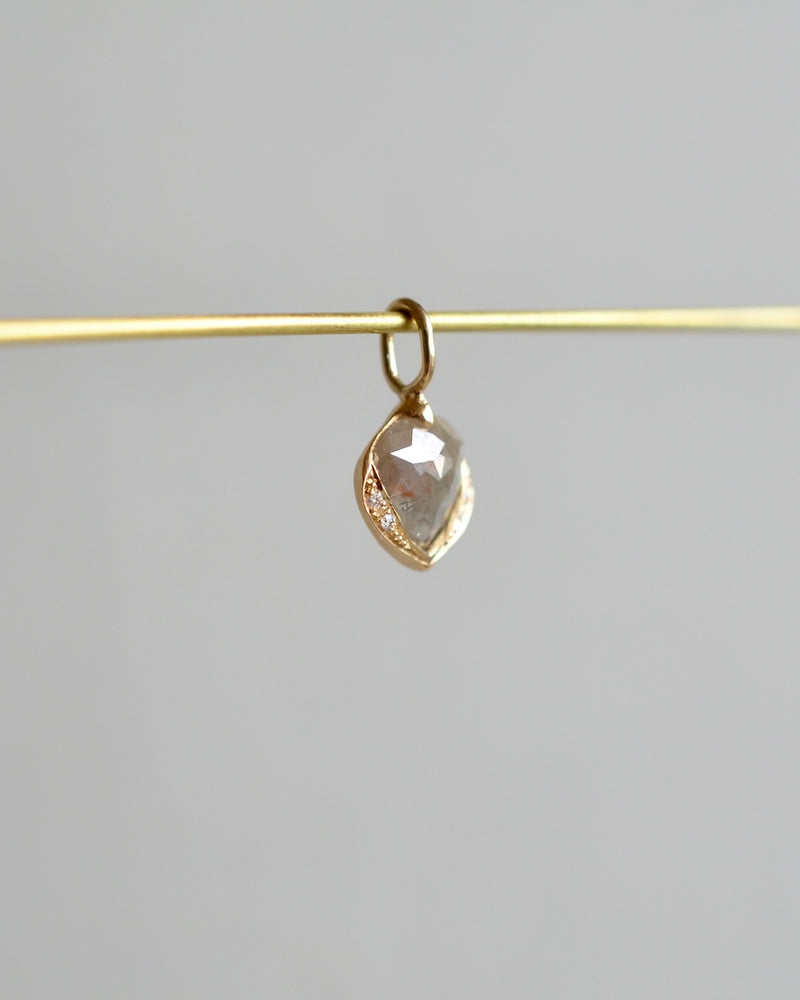 オアシス チャーム　ナチュラルダイヤモンド　オリエンタル