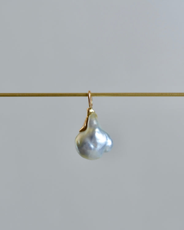 オアシス チャーム　南洋真珠　ドロップ　