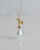 ハチドリと宝物　チャーム　ポピー南洋真珠