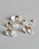 花びら ピアス