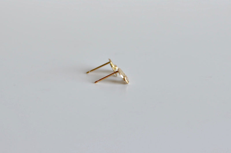 ハニカム ピアス