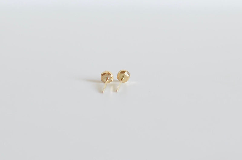 小石あこや ピアス