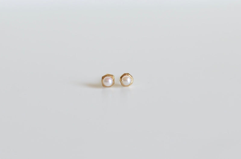 小石あこや ピアス